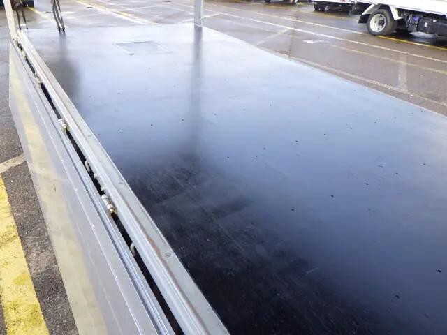 いすゞエルフ幌車小型（2t・3t）[写真13]