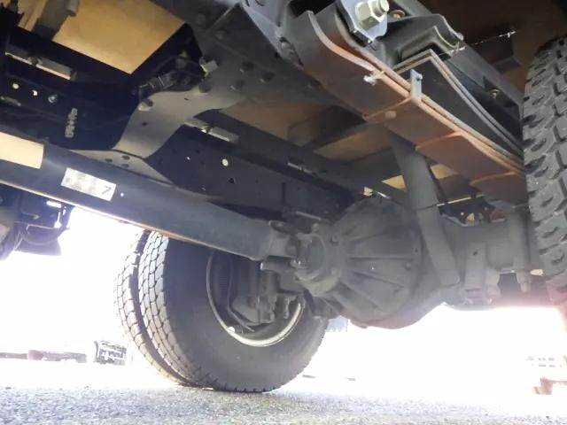 いすゞエルフ幌車小型（2t・3t）[写真24]