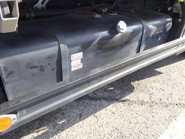 いすゞエルフ幌車小型（2t・3t）[写真34]