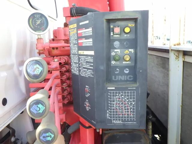 トヨタダイナクレーン3段小型（2t・3t）[写真12]