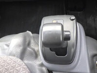 いすゞエルフ冷凍車（冷蔵車）小型（2t・3t）[写真14]