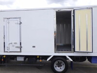 いすゞエルフ冷凍車（冷蔵車）小型（2t・3t）[写真25]