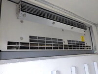 いすゞエルフ冷凍車（冷蔵車）小型（2t・3t）[写真28]