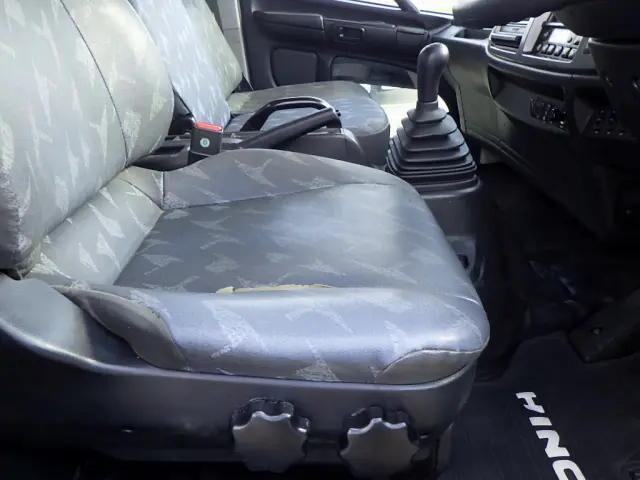 日野レンジャーコンテナ専用車中型（4t）[写真35]