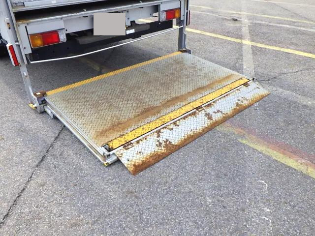 トヨタダイナアルミバン小型（2t・3t）[写真11]