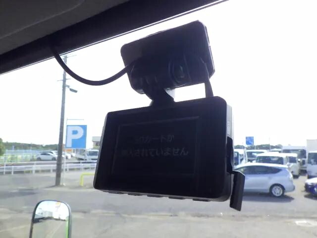 三菱ふそうキャンターダブルキャブ（Wキャブ）小型（2t・3t）[写真14]