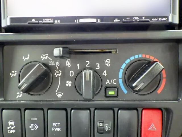 トヨタダイナアルミバン小型（2t・3t）[写真15]