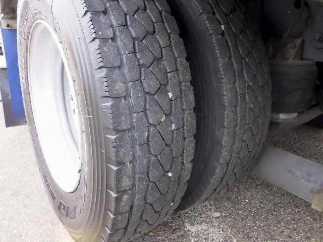 日野レンジャー冷凍車（冷蔵車）中型（4t）[写真23]