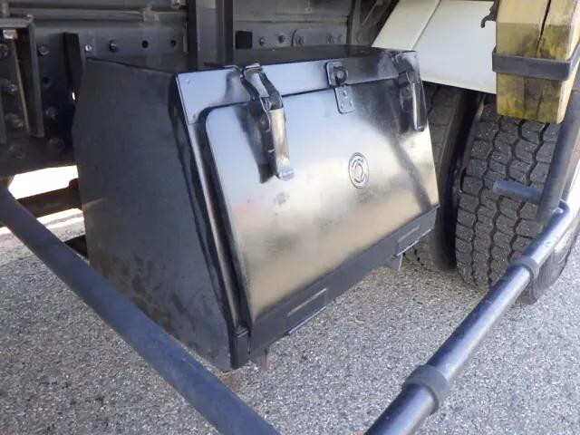 三菱ふそうキャンターパッカー車（塵芥車）小型（2t・3t）[写真36]