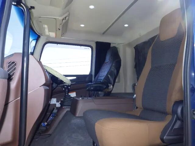 日野レンジャーコンテナ専用車増トン（6t・8t）[写真10]