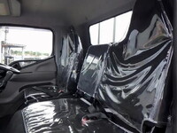 三菱ふそうキャンター平ボディ小型（2t・3t）[写真11]