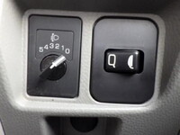 三菱ふそうキャンター平ボディ小型（2t・3t）[写真15]