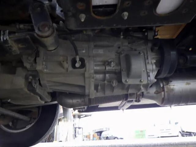 三菱ふそうキャンター平ボディ小型（2t・3t）[写真26]