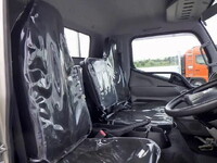 三菱ふそうキャンター平ボディ小型（2t・3t）[写真32]