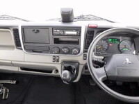 三菱ふそうキャンター平ボディ小型（2t・3t）[写真38]