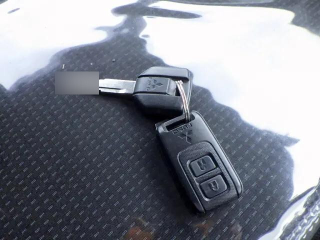 三菱ふそうキャンター平ボディ小型（2t・3t）[写真40]