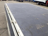 三菱ふそうキャンター平ボディ小型（2t・3t）[写真10]