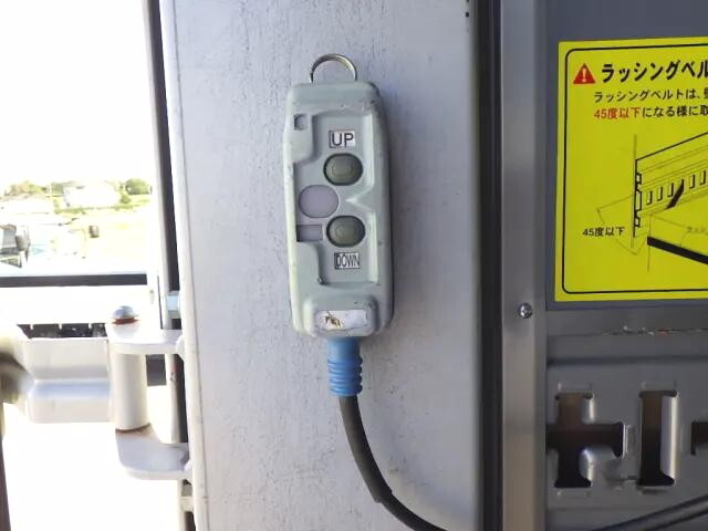 日野デュトロアルミウイング小型（2t・3t）[写真12]