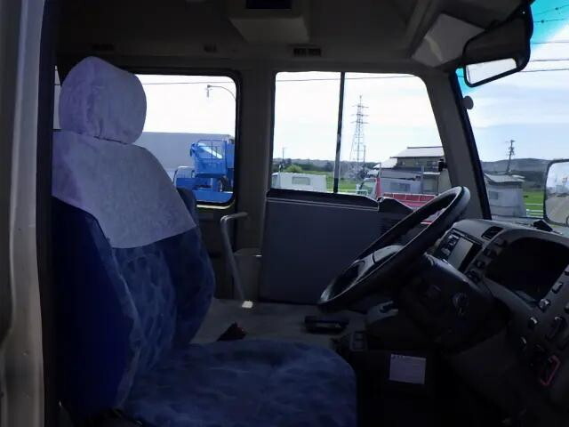 三菱ふそうローザマイクロバス[写真07]