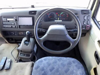 三菱ふそうローザマイクロバス[写真09]