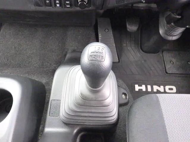 日野レンジャーアルミバン増トン（6t・8t）[写真12]