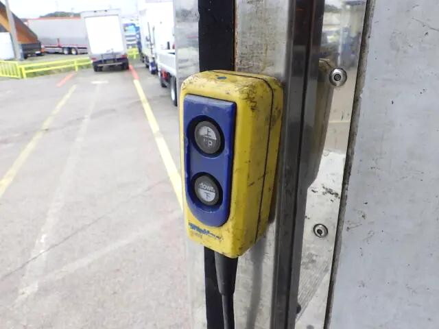 日野レンジャーアルミバン増トン（6t・8t）[写真33]