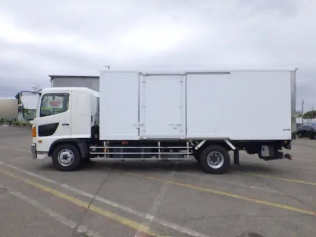 日野レンジャーアルミバン増トン（6t・8t）[写真04]