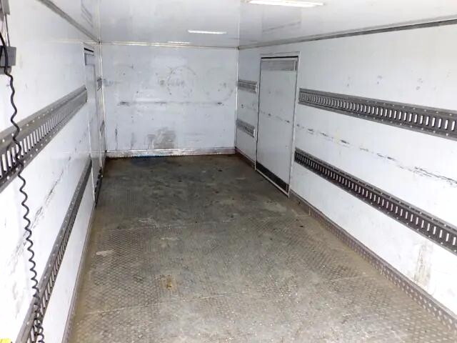 日野レンジャーアルミバン増トン（6t・8t）[写真08]