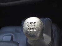 日野デュトロ平ボディ小型（2t・3t）[写真13]