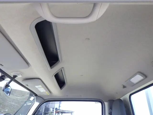 日野デュトロ平ボディ小型（2t・3t）[写真14]