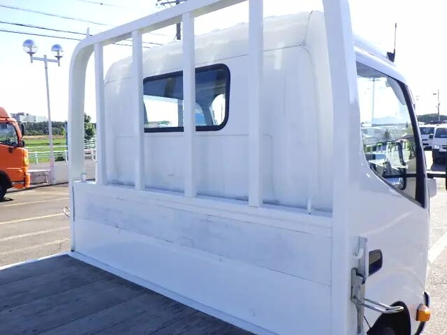 日野デュトロ平ボディ小型（2t・3t）[写真09]