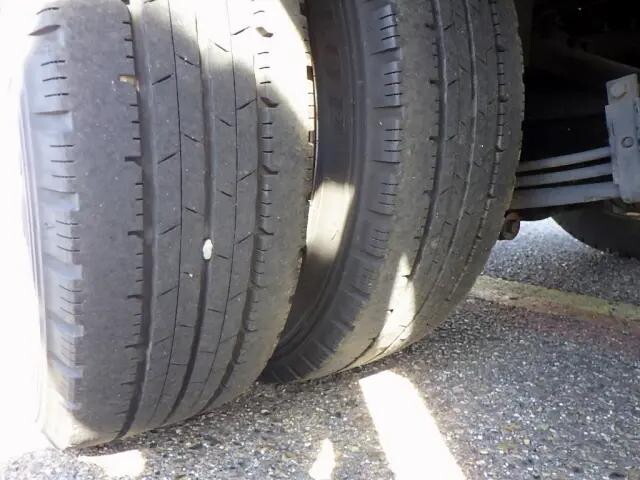 日野デュトロ冷凍車（冷蔵車）小型（2t・3t）[写真28]