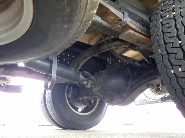 三菱ふそうキャンター平ボディ小型（2t・3t）[写真17]