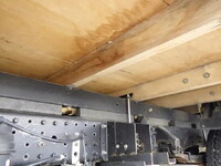 三菱ふそうキャンター平ボディ小型（2t・3t）[写真24]