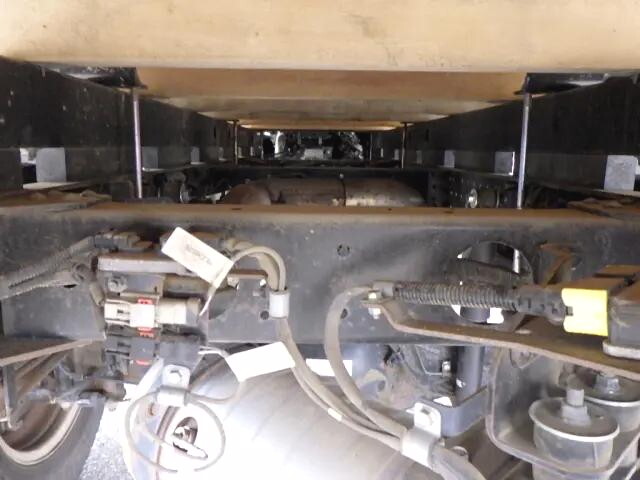 三菱ふそうキャンター平ボディ小型（2t・3t）[写真25]