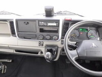 三菱ふそうキャンター平ボディ小型（2t・3t）[写真39]