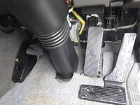 いすゞギガアルミウイング大型（10t）[写真20]