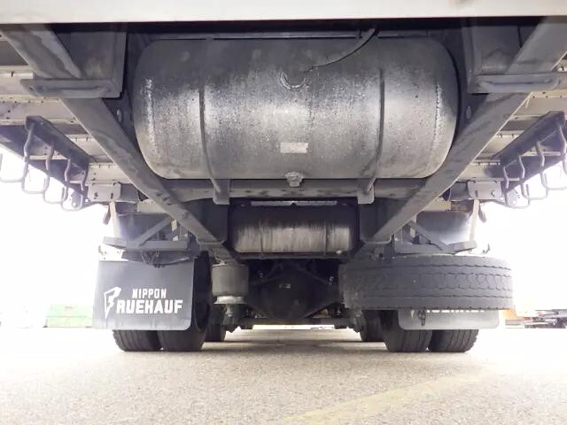 いすゞギガアルミウイング大型（10t）[写真25]