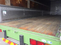 いすゞギガアルミウイング大型（10t）[写真32]