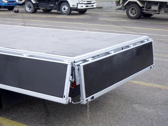 トヨタダイナ平ボディ小型（2t・3t）[写真10]