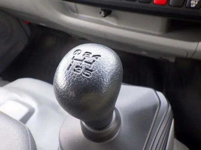 トヨタダイナ平ボディ小型（2t・3t）[写真15]