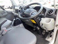 トヨタダイナ平ボディ小型（2t・3t）[写真37]