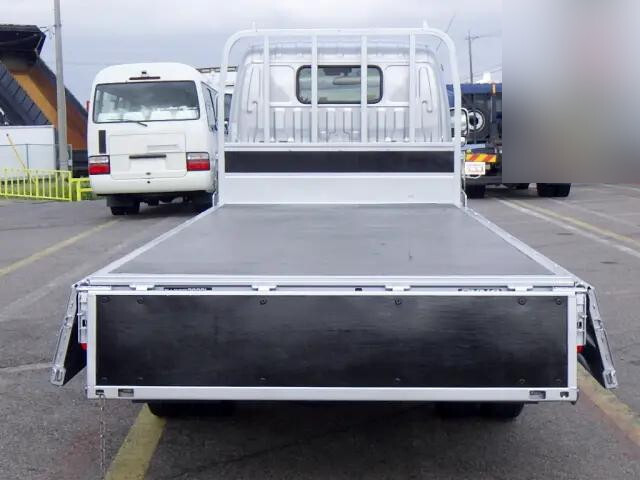 トヨタダイナ平ボディ小型（2t・3t）[写真05]