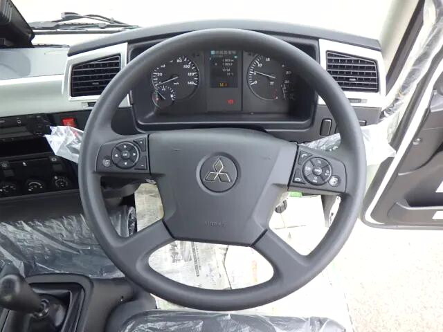 三菱ふそうファイターコンテナ専用車中型（4t）[写真11]