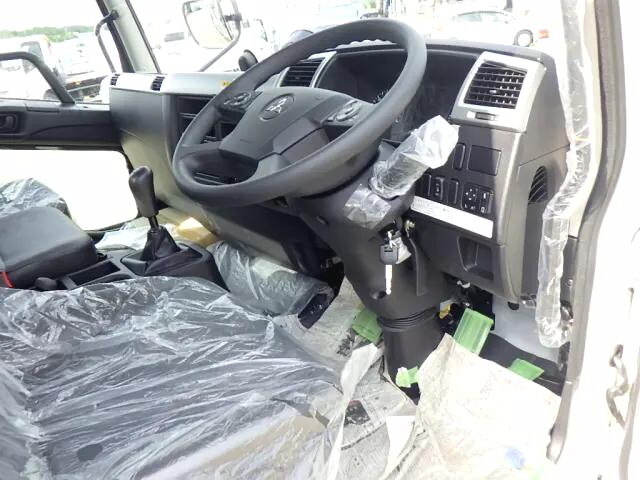 三菱ふそうファイターコンテナ専用車中型（4t）[写真36]