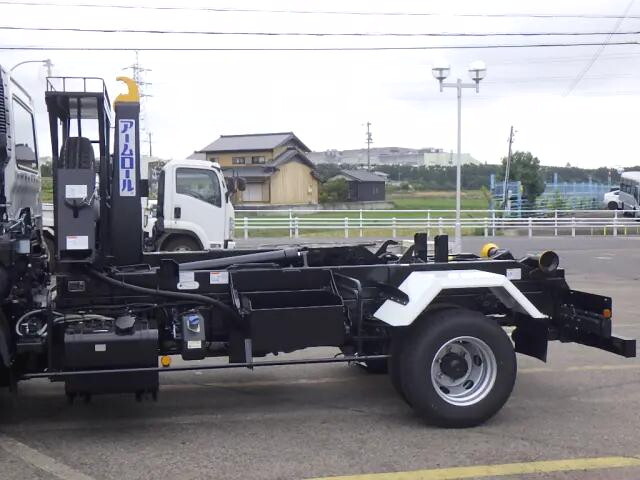 三菱ふそうファイターコンテナ専用車中型（4t）[写真07]