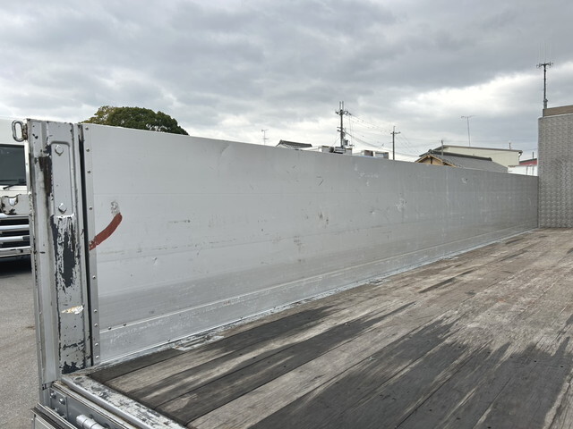 日野レンジャーアルミブロック中型（4t）[写真11]