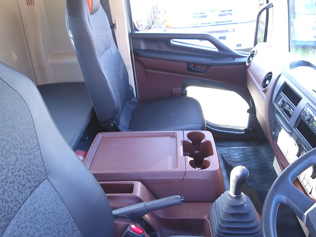 日野レンジャーコンテナ専用車中型（4t）[写真24]