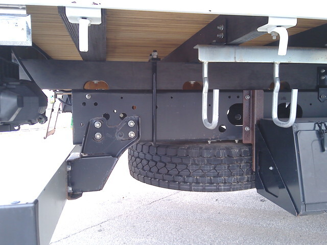 いすゞフォワードクレーン4段中型（4t）[写真14]