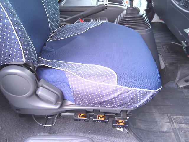 いすゞフォワードクレーン4段中型（4t）[写真23]